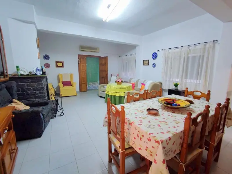 Chalet en venta en Xativa con piscina y vistas al castillo