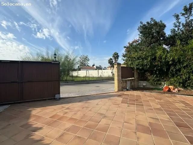 Chalet En Venta En Hinojosa Del Valle, Huelva