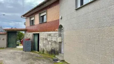 Casa en Vilaboa para reformar con vistas a la Ria de Vigo