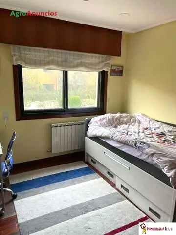 Venta  de Chalet con zona comunitaria en A Coruña