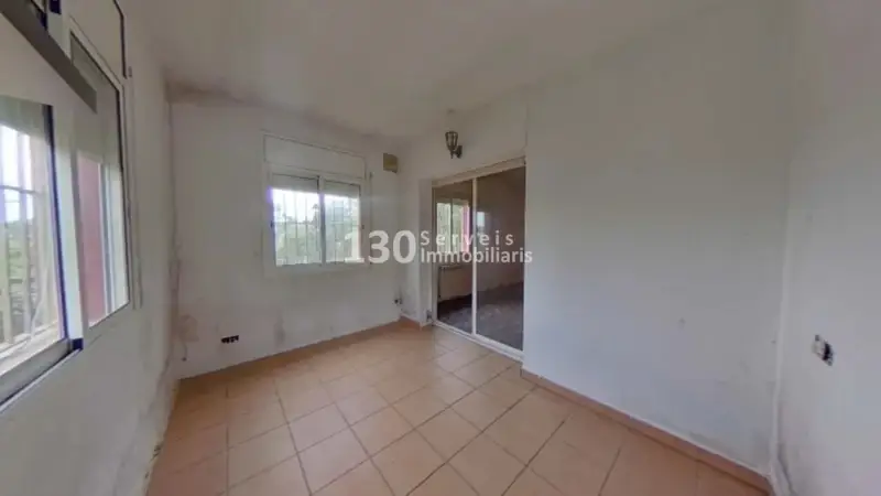 Casa en venta en Carrer del Bedoll, cerca de Carrer de la Noguera