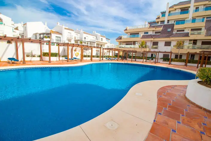 Apartamento en Primera Linea de Playa Duquesa Puerto 2 Dormitorios