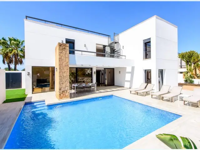 Casa Villa 4 Dormitorios Alquiler Ibiza