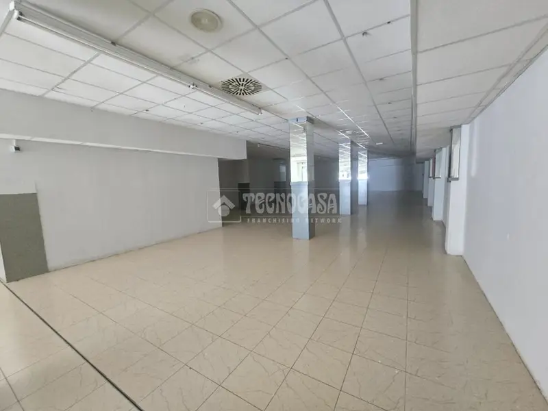 Local Comercial 250m² Rascanya - Ideal Negocio o Inversión