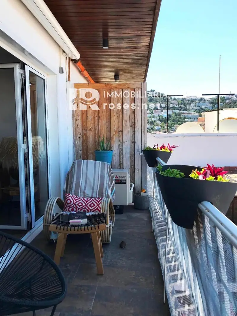 Atico en venta en Roses Girona cerca de la playa