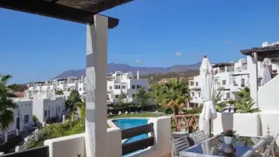 Apartamento en venta en Estepona La Resina
