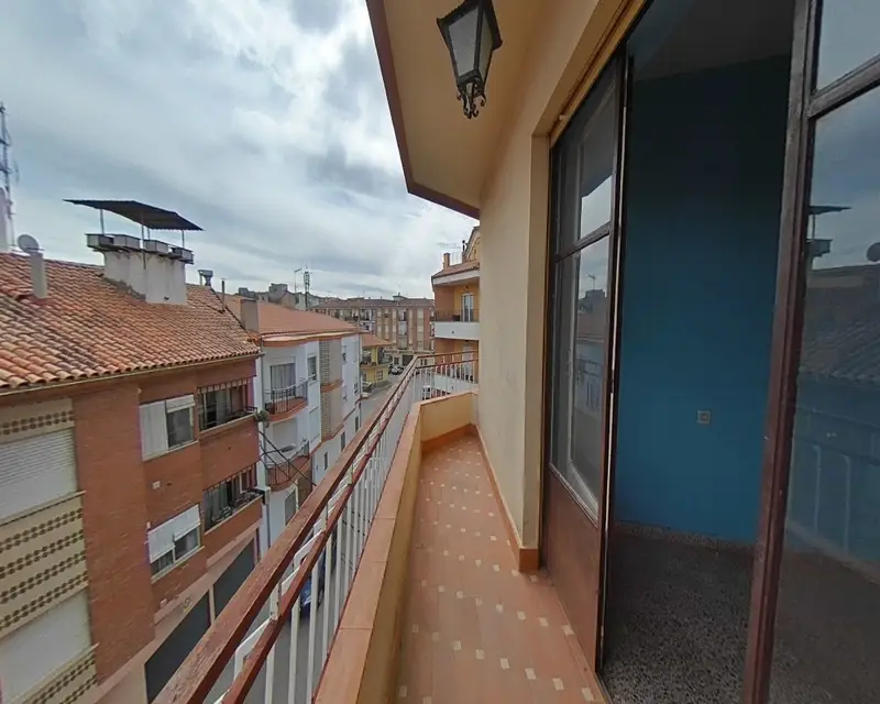 Piso en Venta en Ayora 3 Habitaciones