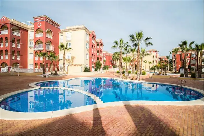 Apartamento 3 Dormitorios Piscina Complejo Cerrado