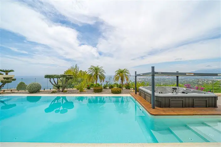 Villa de Lujo en Altea con Vistas al Mar 3 Dormitorios