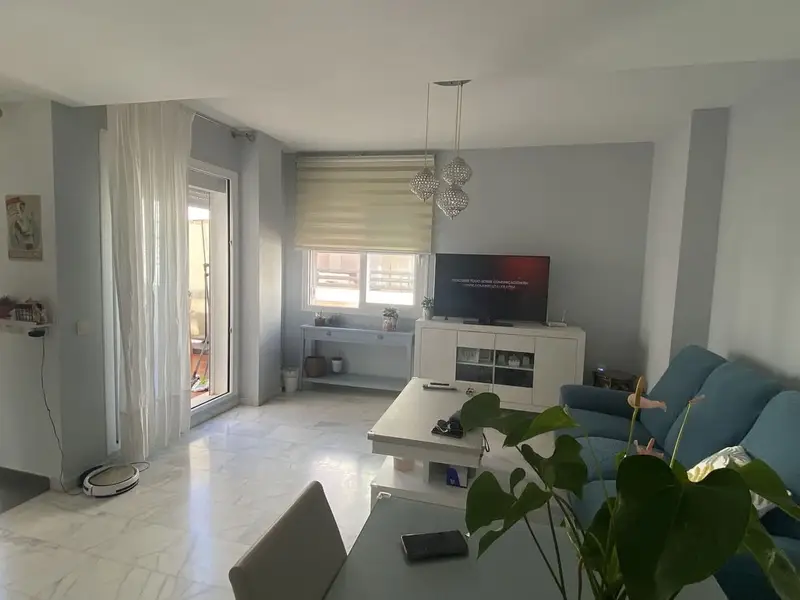 Apartamento en Venta Estepona 2 Dormitorios Piscina Garaje