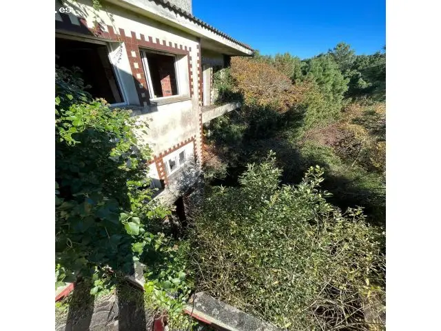 Edificio en Venta en Outes Cerca de la Playa de Broña