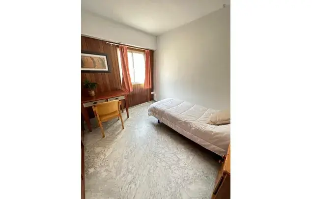 Apartamento 4 Dormitorios Málaga Estudiantes Trabajadores