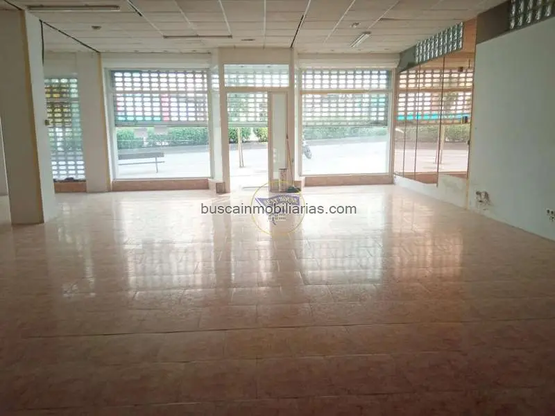 Local comercial en Vigo en venta