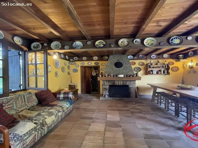 Horreo Rehabilitado en Finca Rural
