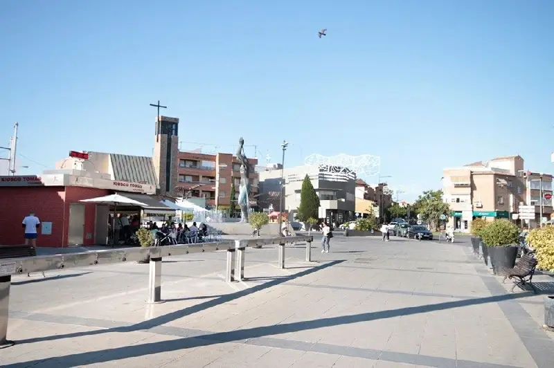 Venta Local Comercial Tres Cruces Armilla Ref 32118