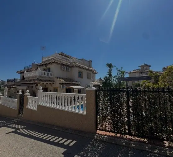Adosado 3 Dormitorios Villamartin Piscina Privada Solarium