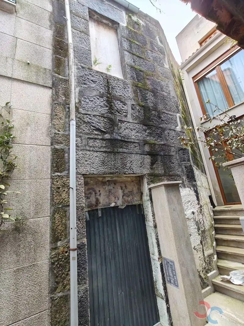 Casa de Piedra para Reformar en Marín 270m²
