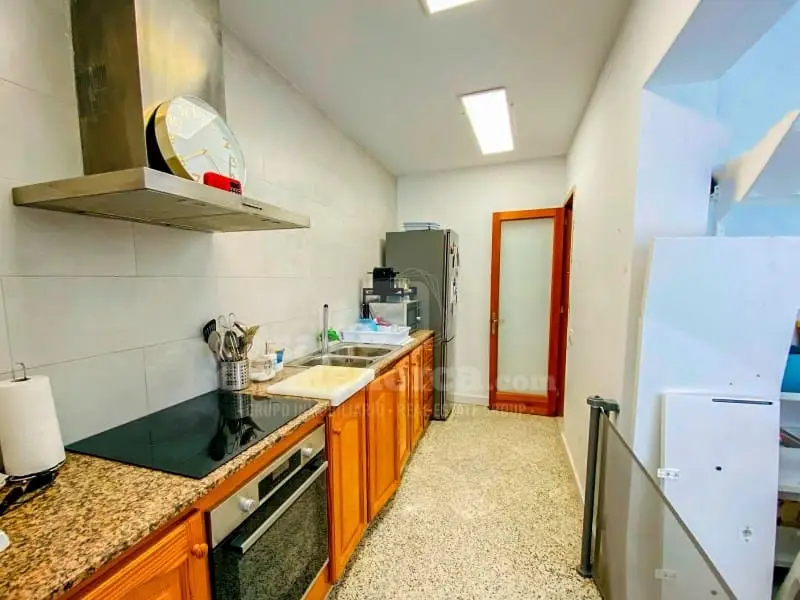 Casa en venta en Ciutadella planta baja con patio y garaje