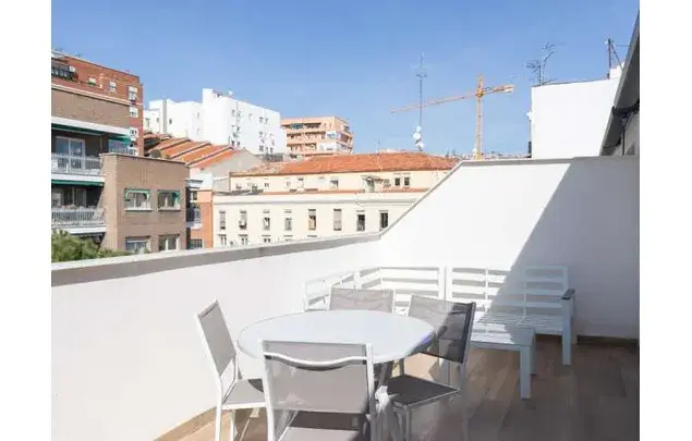 Alquiler Apartamento 2 Dormitorios 84m2 Madrid