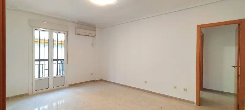 Alquiler Piso 4 Habitaciones El Salvador Sevilla