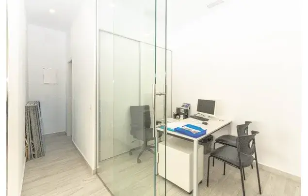 Local Comercial 70m2 Fuengirola Reformado Oficina Tienda Clinica