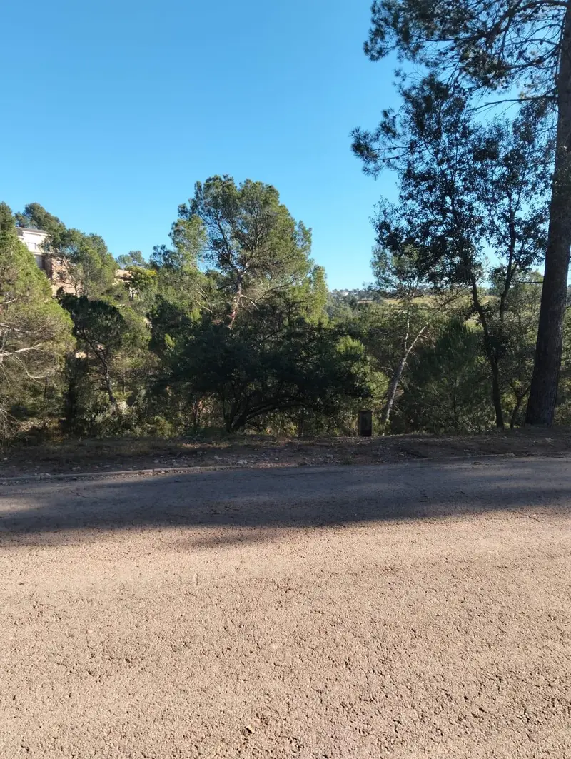 Solar en Venta Les Pinedes Castellnou de Bages 640m2