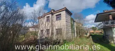 Casa en venta en Calle Moreira, Número 49