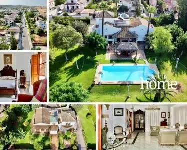 Chalet con Piscina en Urbanizacion Fuentequintillo Dos Hermanas