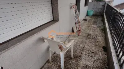 Piso en venta Amoeiro 90m2 para reformar con terraza