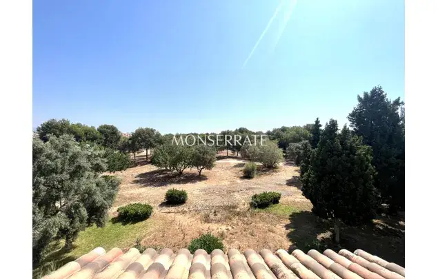 Casa en Bétera 4 Dormitorios 324m2 con Piscina