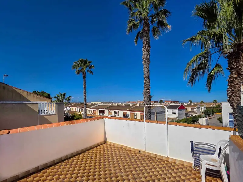 Casa en Los Alcázares con Terraza y Aparcamiento