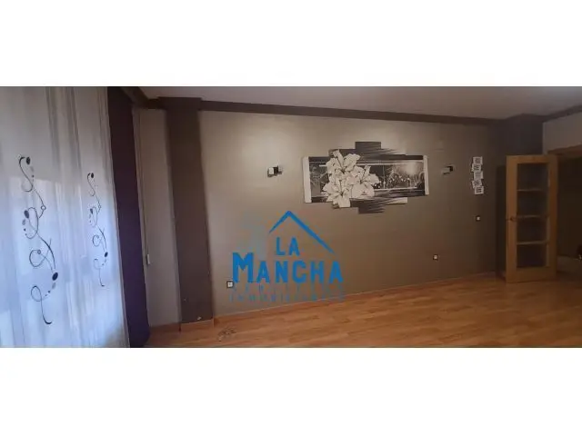 Piso en Chinchilla de Montearagón con Garaje y Trastero