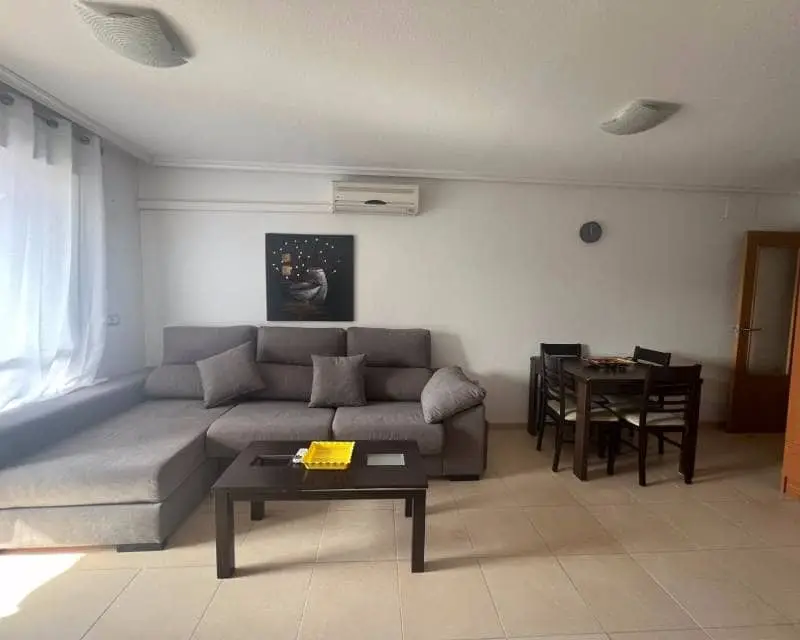 Apartamento Moderno en Alquiler Torrevieja Parking Incluido