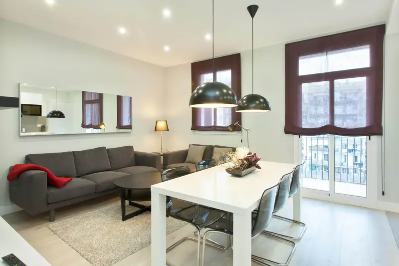 Alquiler piso 3 habitaciones Eixample Izquierdo Barcelona