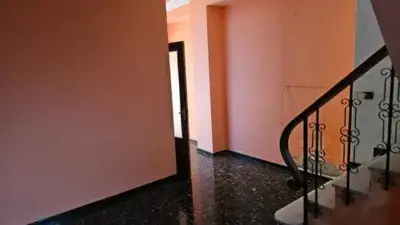 Casa en Venta Montilla 131m2 3 Plantas Para Reformar