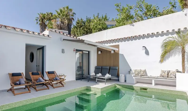 Apartamento Moderno en Nueva Andalucía 3 Dormitorios 2 Baños Cerca Puerto Banús