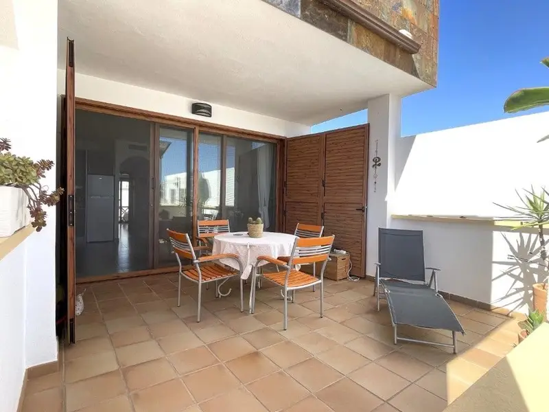 Apartamento en Palomares con 2 Dormitorios 2 Baños Terraza y Aparcamiento