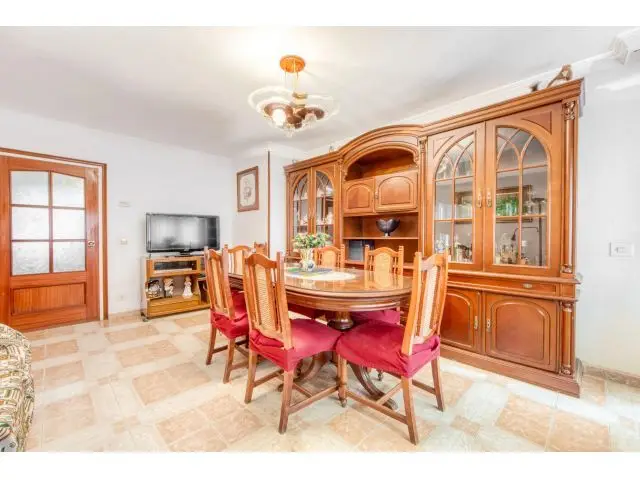 Piso en Venta Figueres 4 Dormitorios 1 Baño 1 Aseo