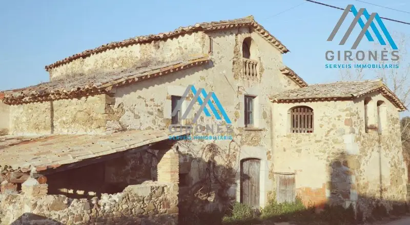 Venta Finca con vistas en Aiguaviva Masia siglo XVIII