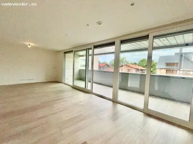 Piso en Plaza Salesianos 130m2 4 dormitorios