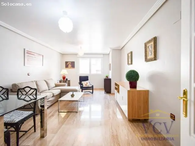 Piso en Alicante Centro: 3 Dormitorios, 2 Baños, Garaje