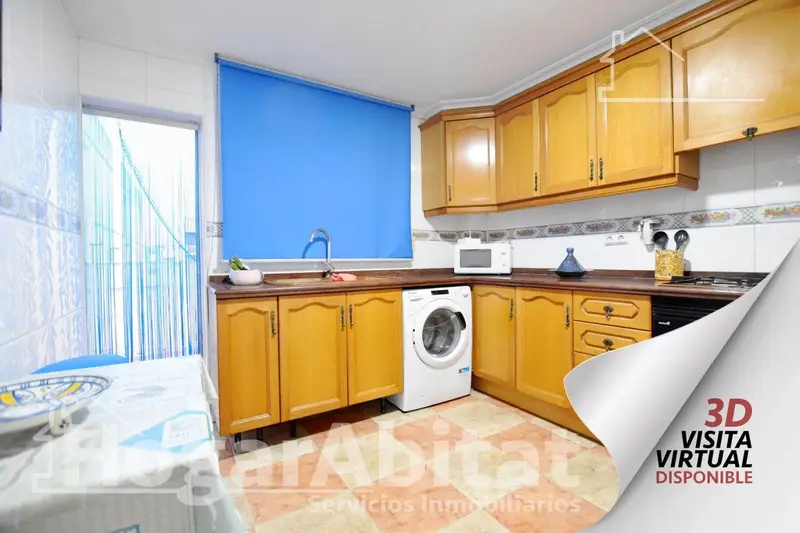 Casa en Favara con Terraza y Balc
																					ón 6 habitaciones