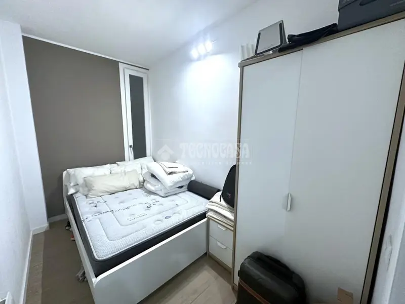 Piso en venta 84m2 4 dormitorios 2 baños reformado Sant Marti