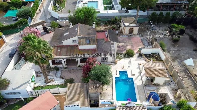 Finca Rústica en Callosa Segura con Piscina y Barbacoa