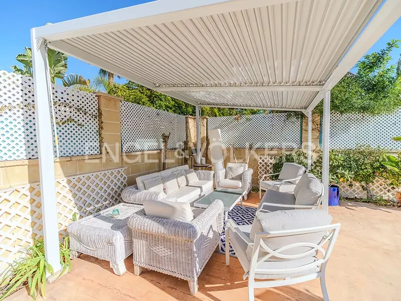 Chalet en venta en San Juan de Alicante