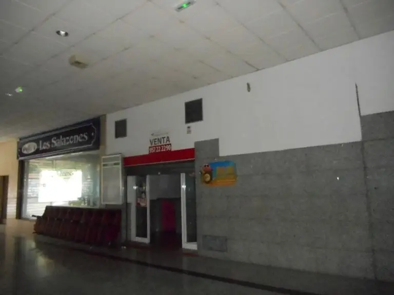 Local en Venta en Avda Salobre	ña Motril 42m2