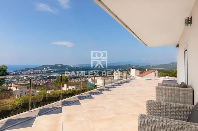 Chalet en venta en Lloret de Mar con vistas al mar