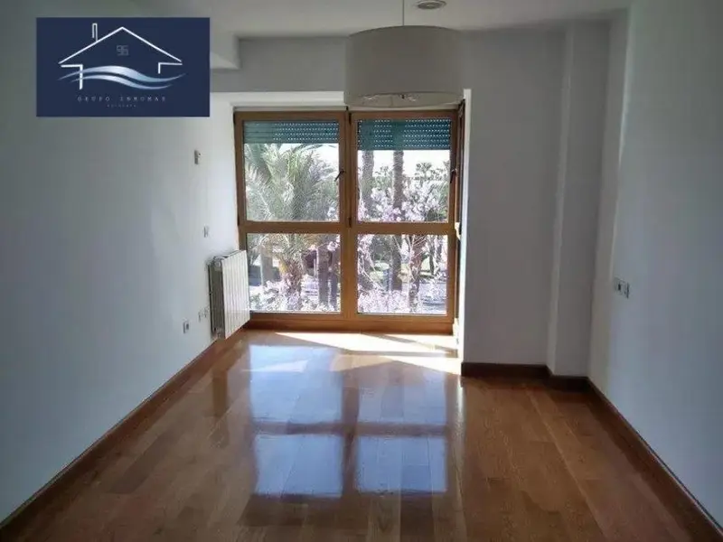 Venta Piso Lujoso Centro Alicante 215m2 4 Dormitorios Garaje Trastero