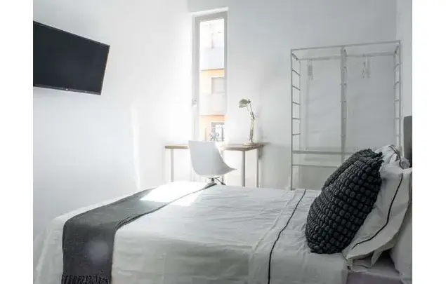 Alquiler Habitaciones Malaga - Piso Amueblado 5 Dormitorios
