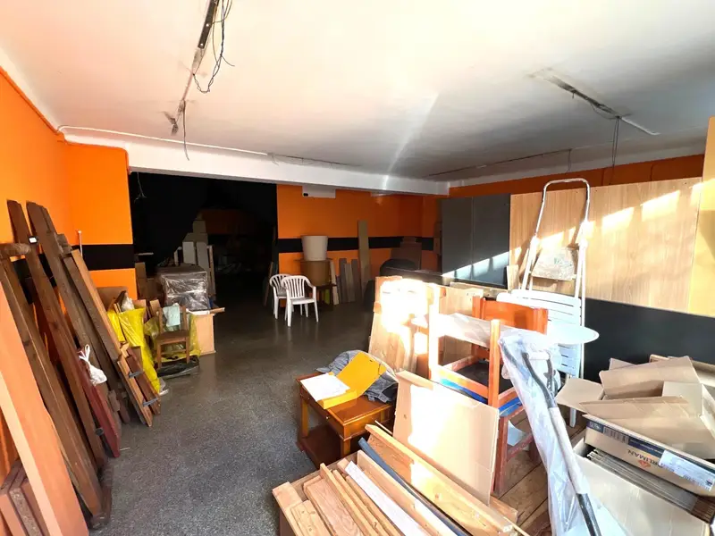 Venta Local Comercial Igualada 98m2 Poble Sec